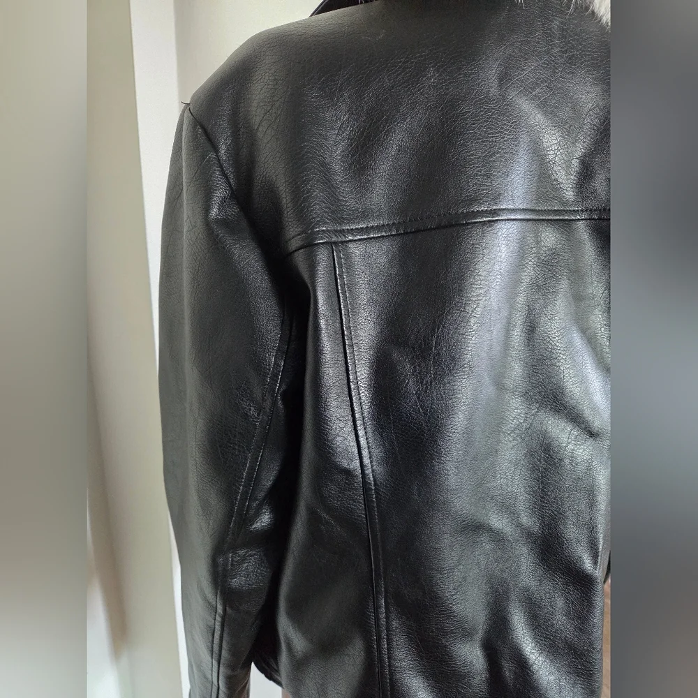 Forever 21 Black Faux Leather Jacket Size 2X - Picture 11 of 11